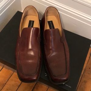 Great condition Kenneth Cole brown leather slip-on